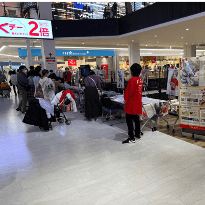 2階かがやきストリート吹抜け1