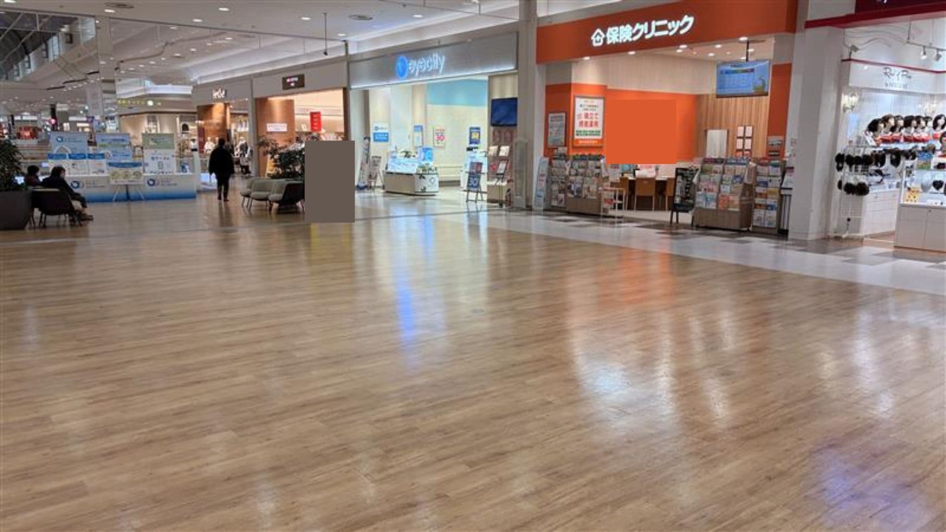 イベントスペース③(Zoff前)2