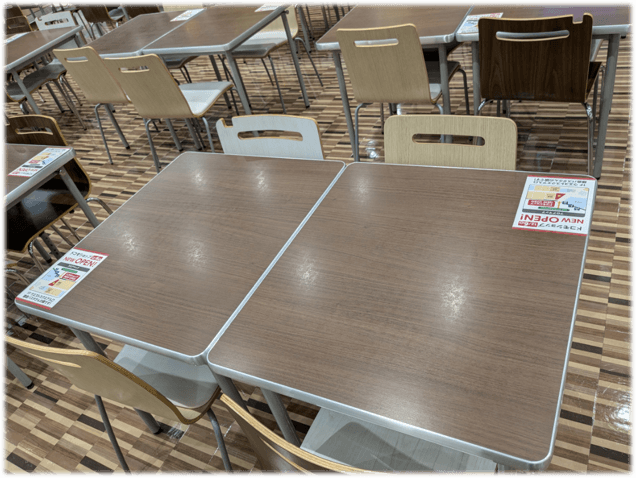 広告①_フードコート テーブルステッカー1