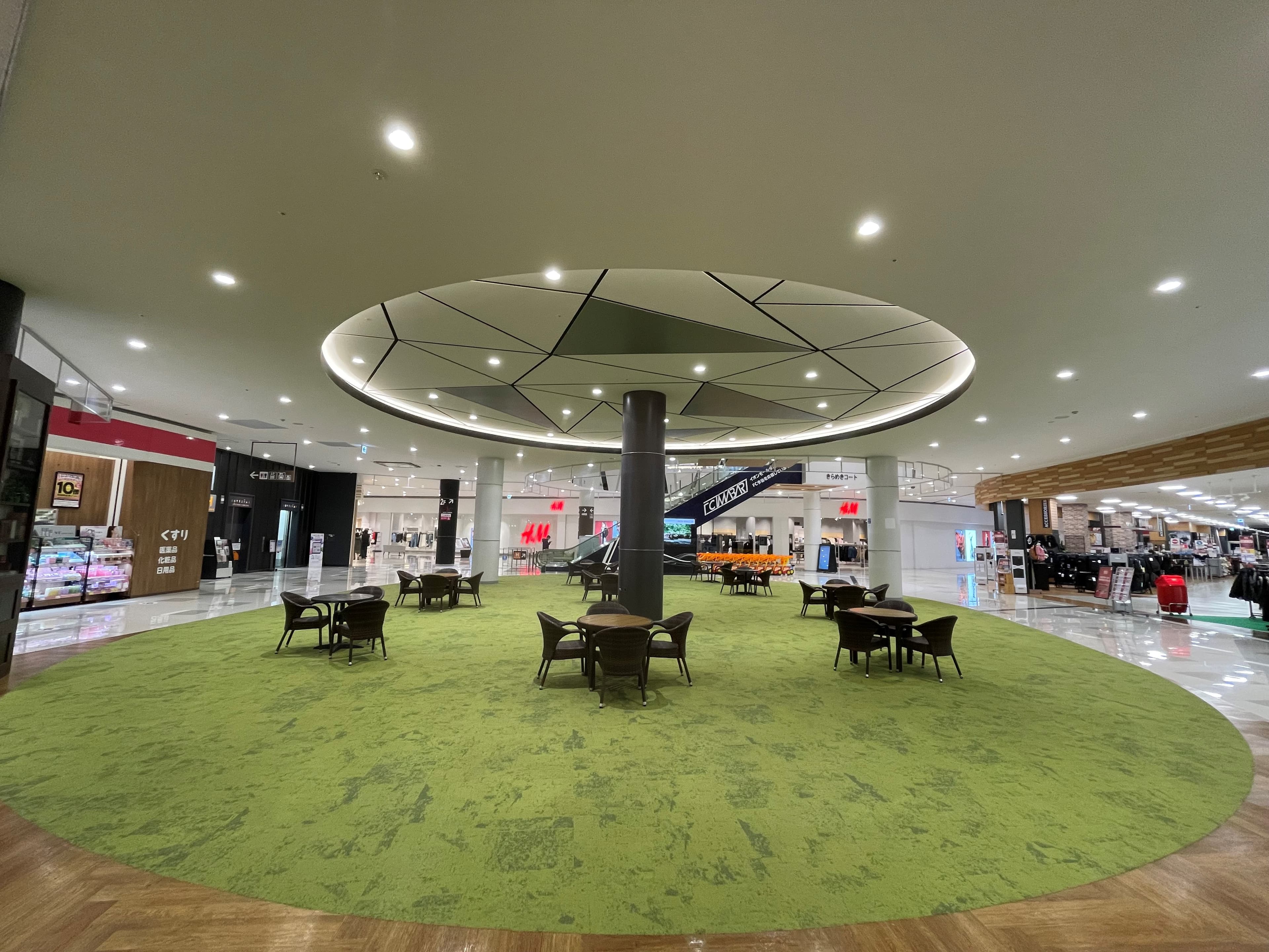 スペースE(1F きらめきコートH&M側)1