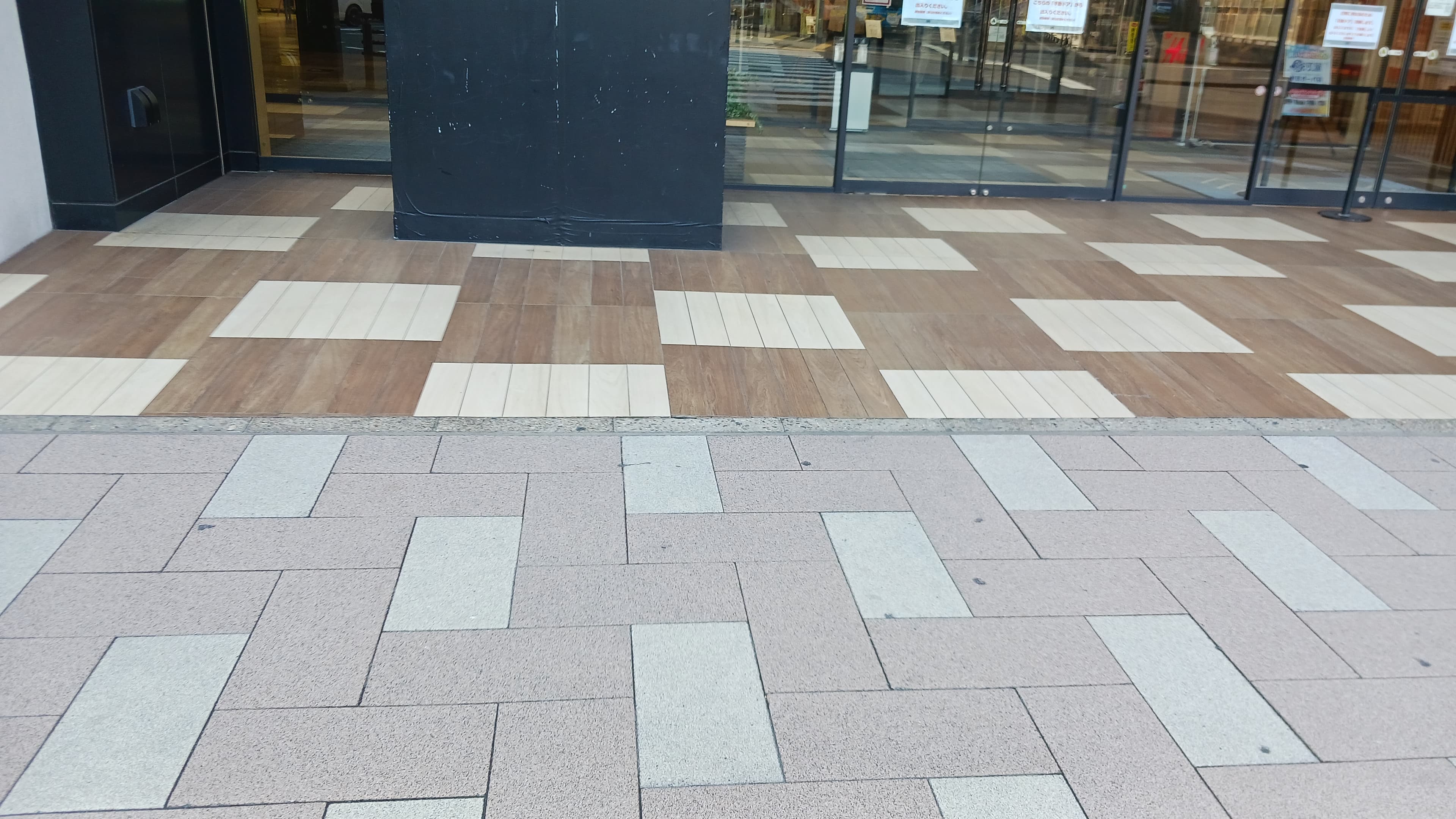 店頭キッチンカースペース1