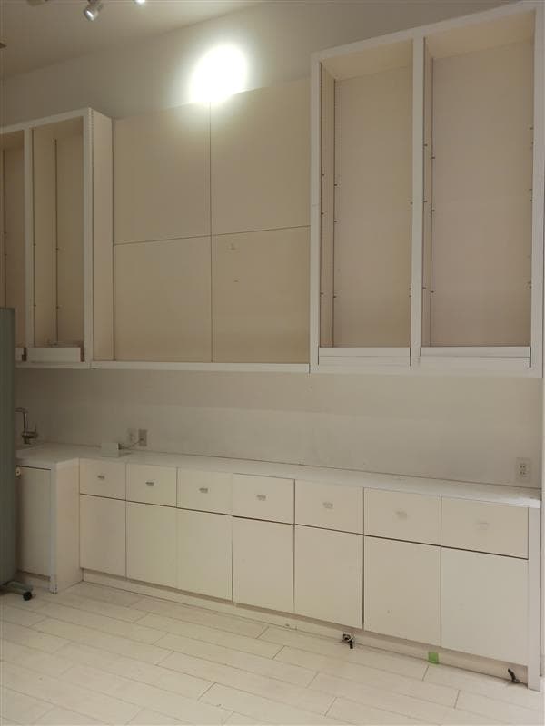 1058B区画 食物販エリア:総合スーパー売場に近く、コンパクトなスペース2