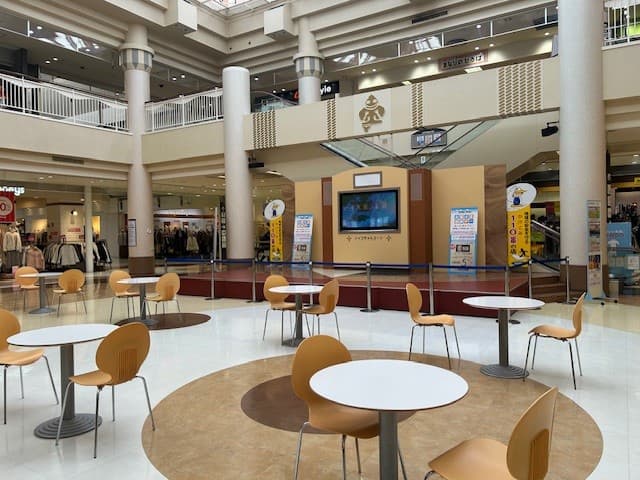 イオン服飾雑貨・衣料品売場に近くトラフィックも多い区画1