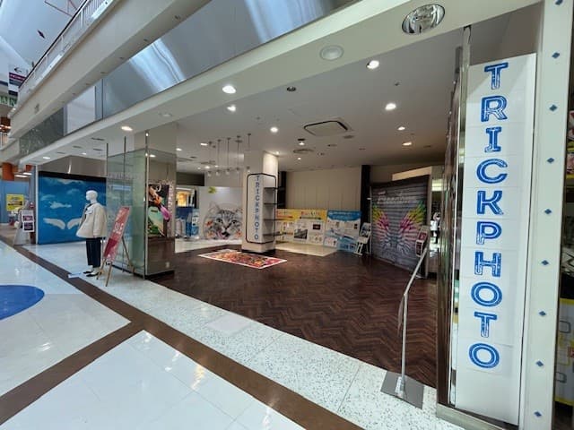 メイン通路沿いでトラフィックも多く視認性に優れた区画1