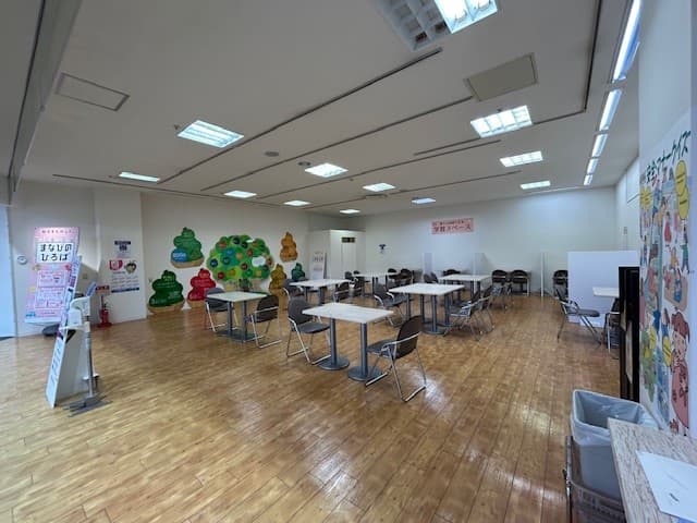 エスカレーターに近くトラフィックも多い視認性に優れた区画1