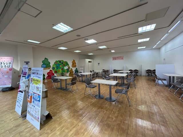 エスカレーターに近くトラフィックも多く視認性に優れた区画