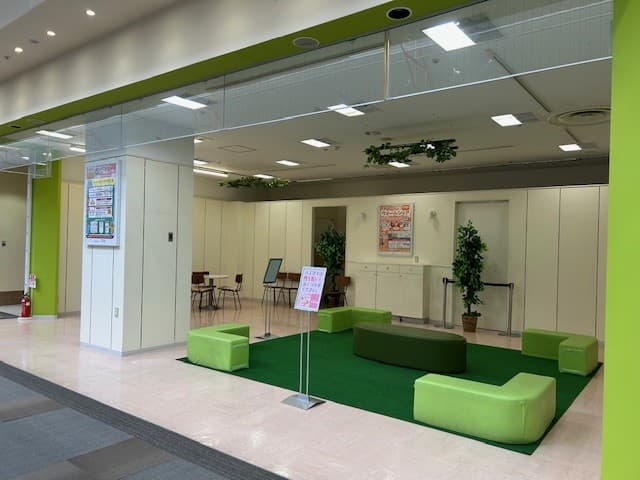 モール中央に位置し視認性に優れた区画1