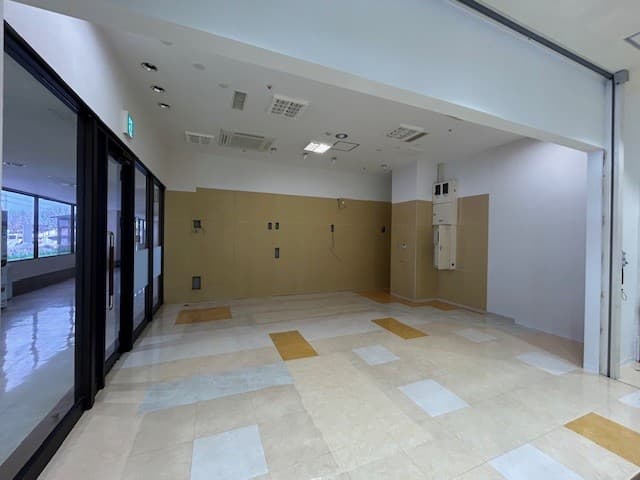 シャコちゃんコート西入口に近い区画1