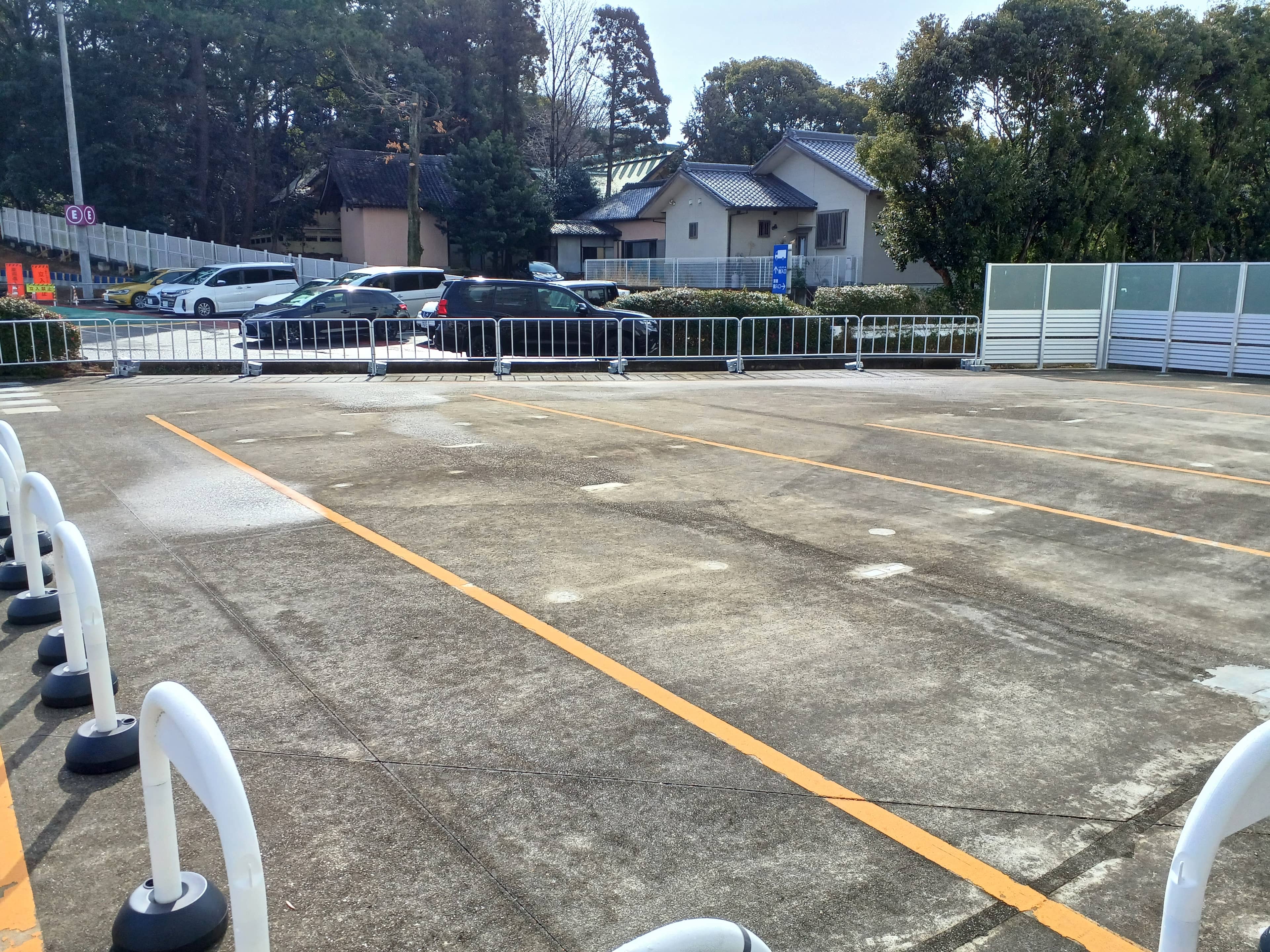 1F 東入口外 屋外催事スペース