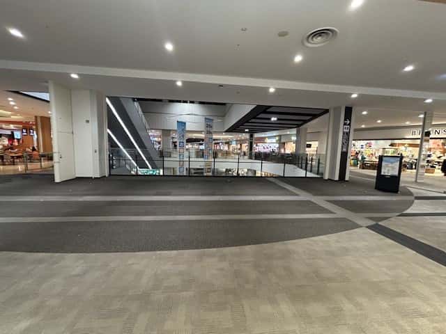 3階 カジュアルコート前