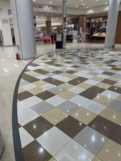 ノースコート 小